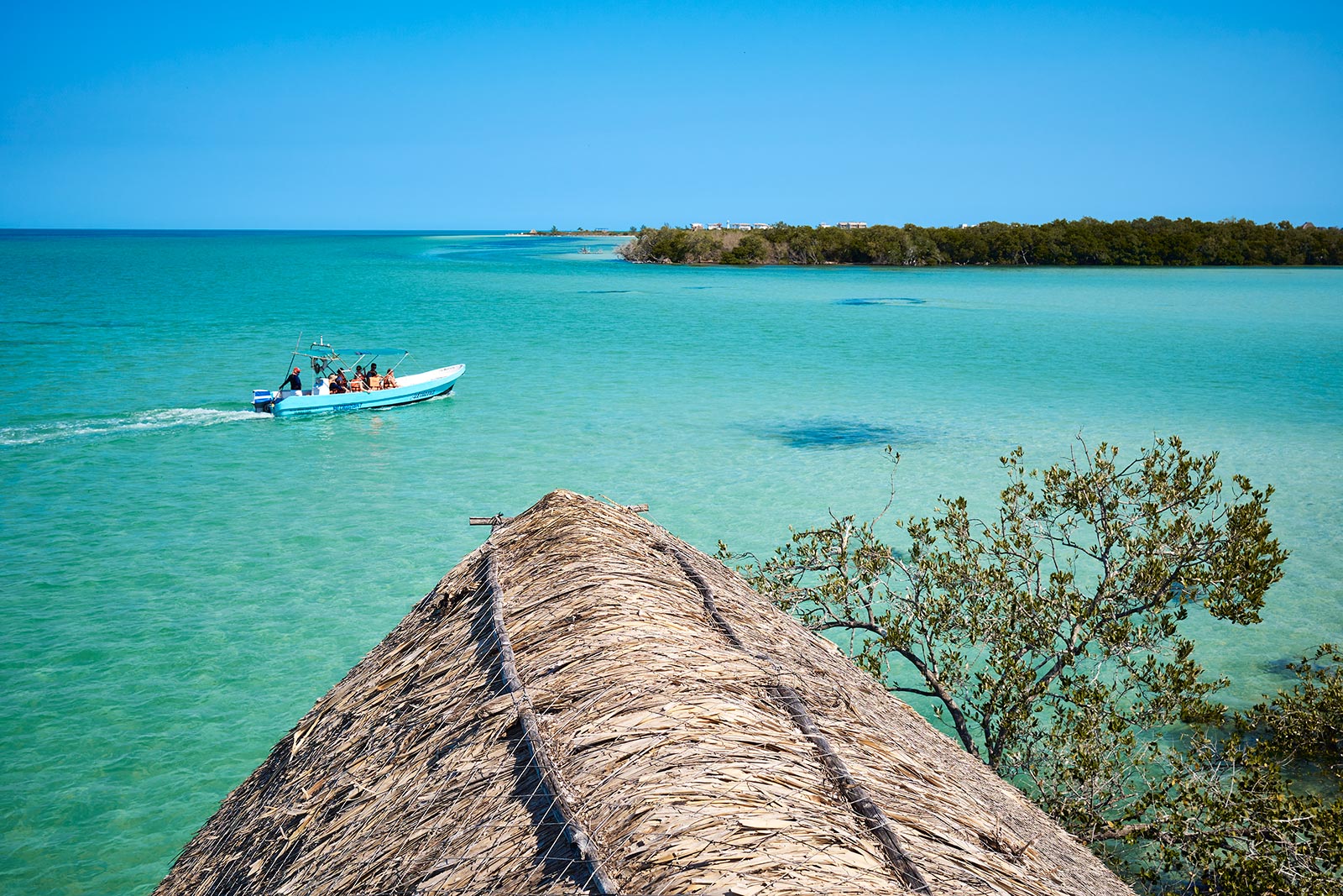 Boda en playa privada en Holbox: privacidad, lujo y mar turquesa